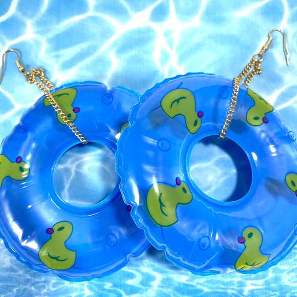Adorable Duckie Bright Blue Pool Float Earrings summertime fun KAWAII - Picture 3 of 5